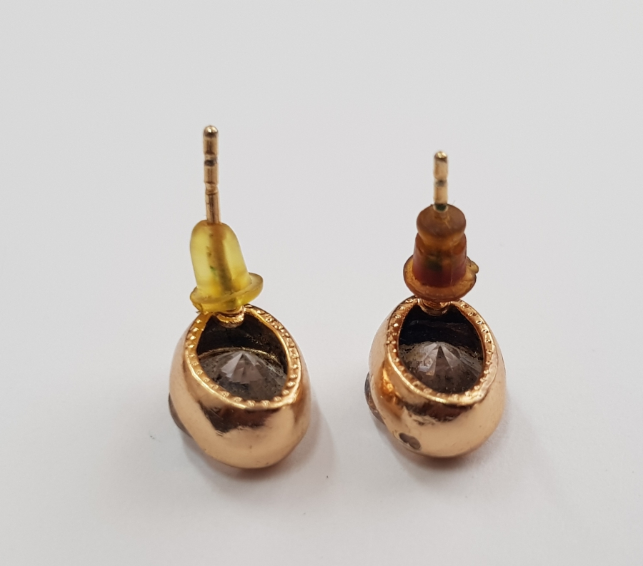 BÜYÜK ZİRKON TAŞLI ALTIN KAPLAMA KÜPE