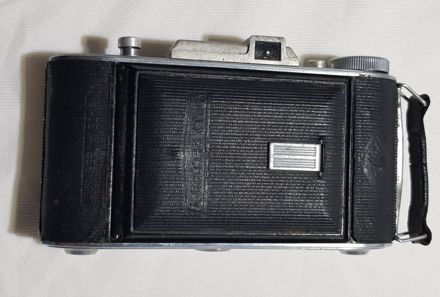 ANTİKA KÖRÜKLÜ FOTOĞRAF MAKİNESİ