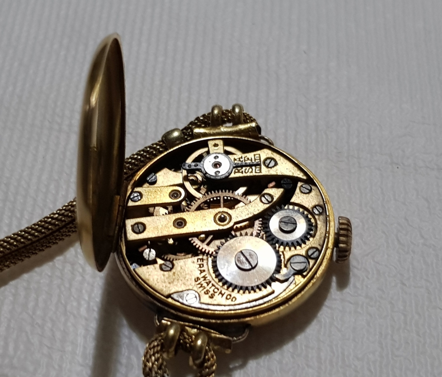 OSMANLI DÖNEMİ ELMASLARLA SÜSLÜ ALTIN KOL SAATİ