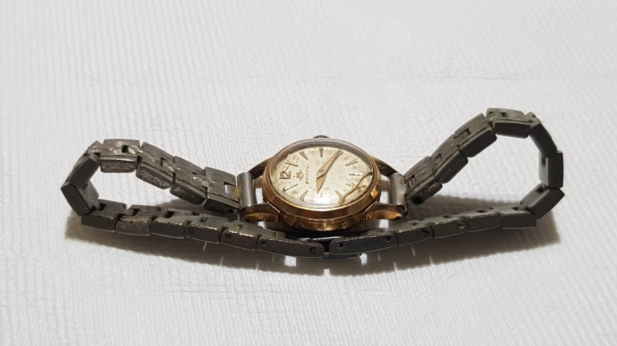 ALTIN KAPLAMA MOVADO KOL SAATİ