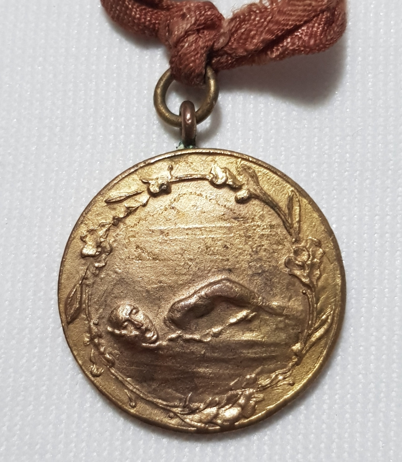 1953 İSTANBUL YÜZME İHTİSAS KULÜBÜ 1.LİK MADALYASI