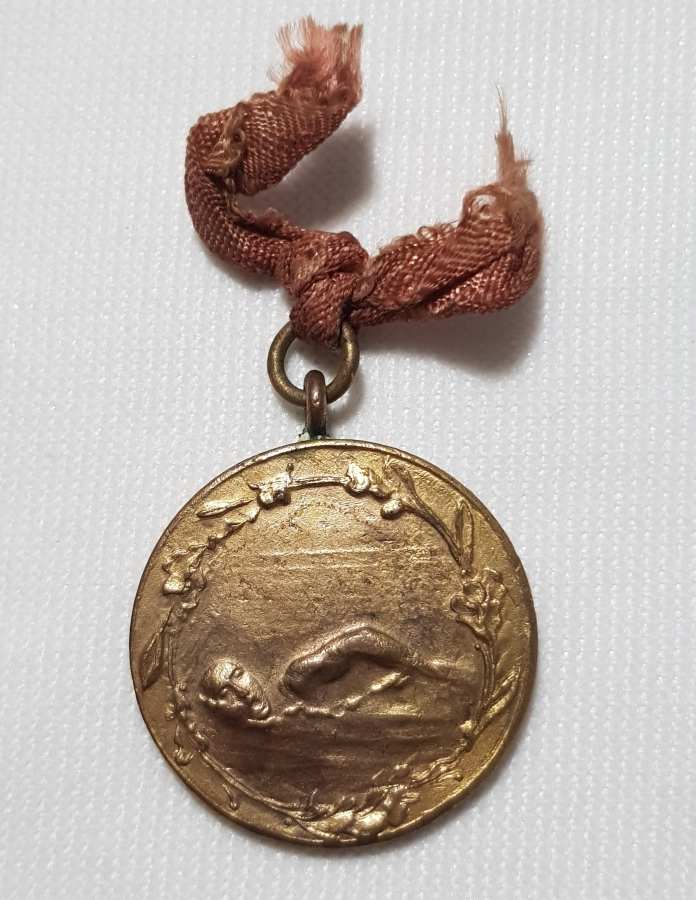 1953 İSTANBUL YÜZME İHTİSAS KULÜBÜ 1.LİK MADALYASI