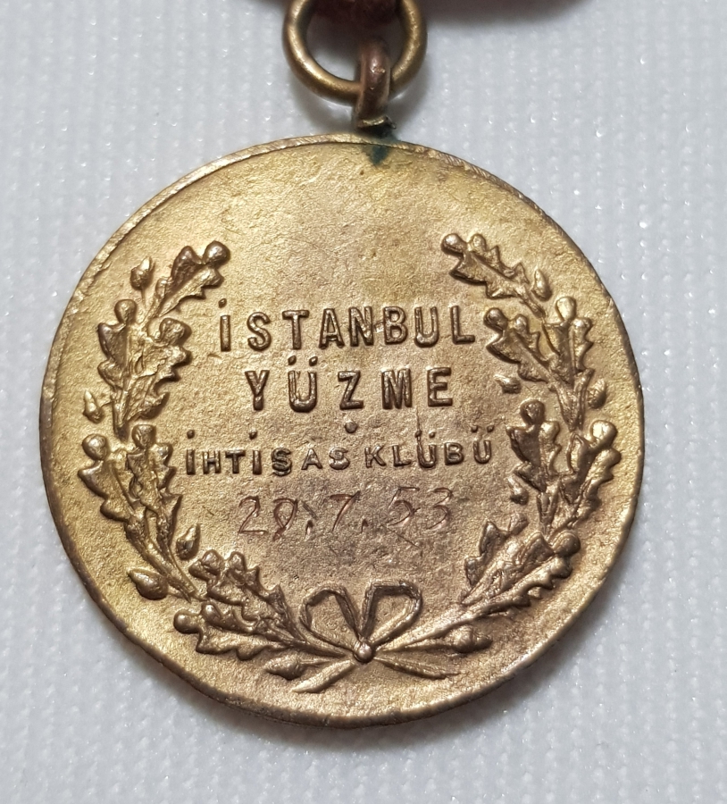 1953 İSTANBUL YÜZME İHTİSAS KULÜBÜ 1.LİK MADALYASI