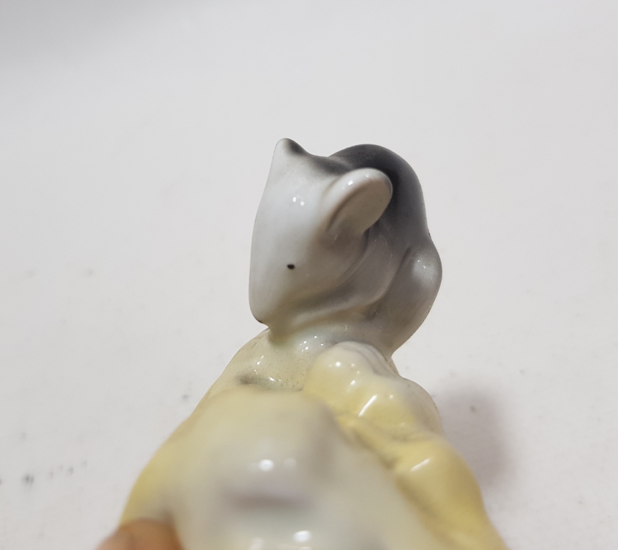 MISIR YİYEN FARE TEMALI ANTİKA PORSELEN BİBLO