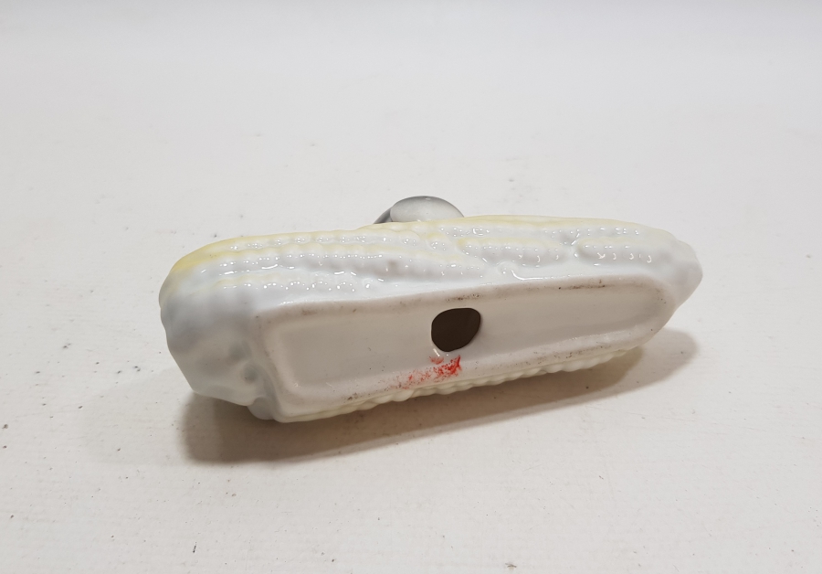 MISIR YİYEN FARE TEMALI ANTİKA PORSELEN BİBLO