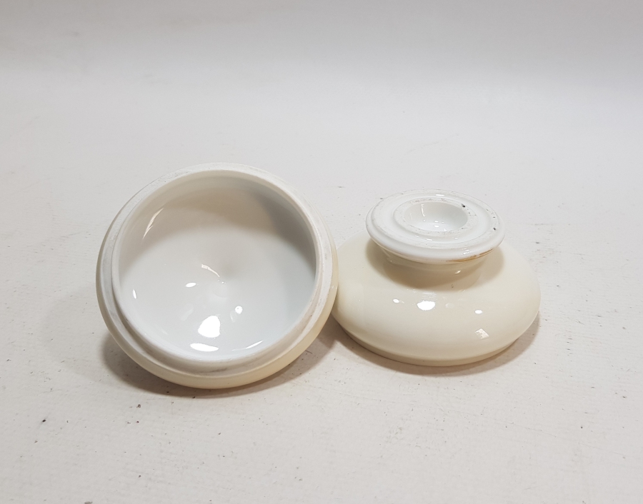 OSMANLI DÖNEMİ KAPAKLI PORSELEN ŞEKERLİK