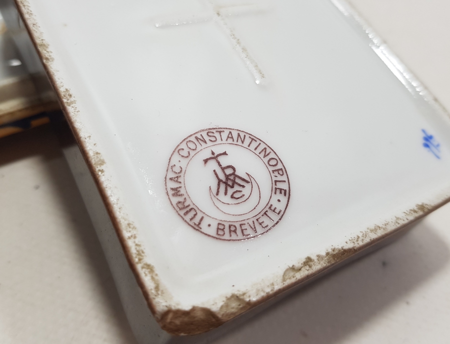 CONSTANTINOPLE - OSMANLI DÖNEMİ TURMAC PORSELEN SİGARALIK VE KÜL TABLASI