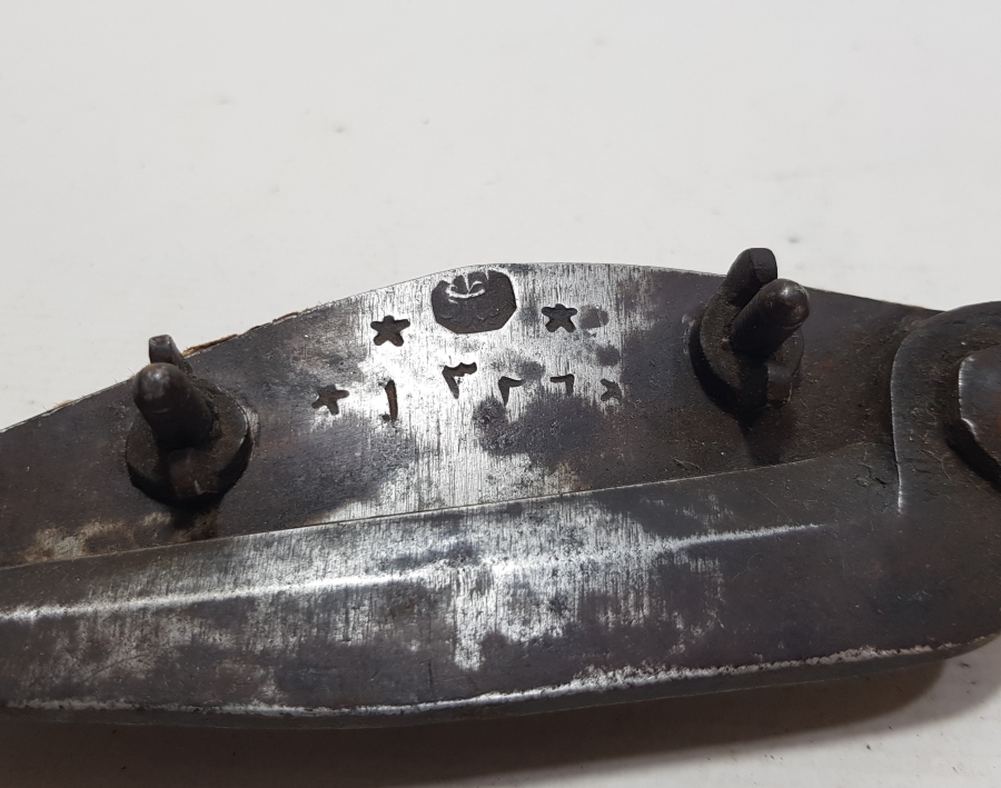 OSMANLICA YAZILI VE TARİHLİ HALI MAKASI