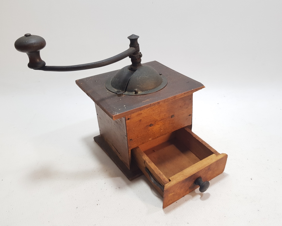 OSMANLI DÖNEMİ AHŞAP KAHVE DEĞİRMENİ