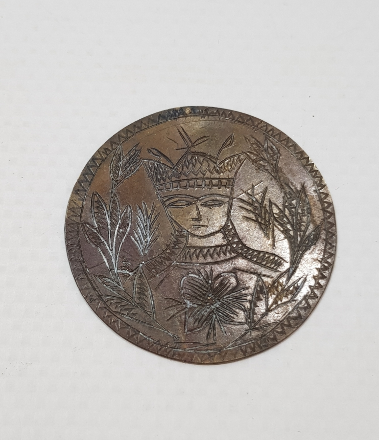 OSMANLI DÖNEMİ ÜZERİ EL KAZIMA KADIN RESİMLİ ŞAMAN İŞİ KOLYE UCU