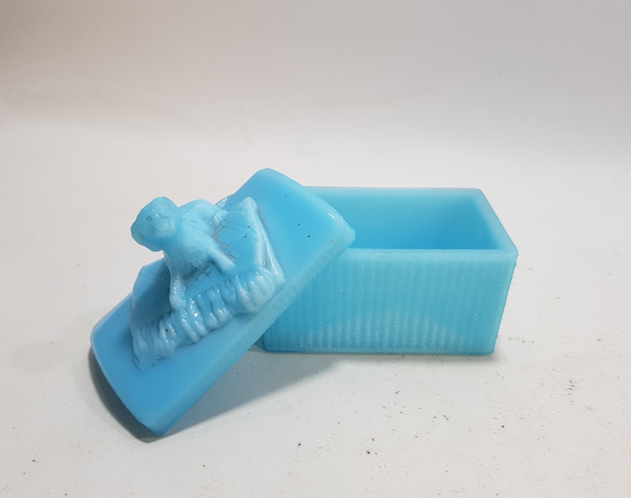 OSMANLI DÖNEMİ KAPAĞI KÖPEK FORMLU TUTAMAÇLI OPAL ŞEKERLİK