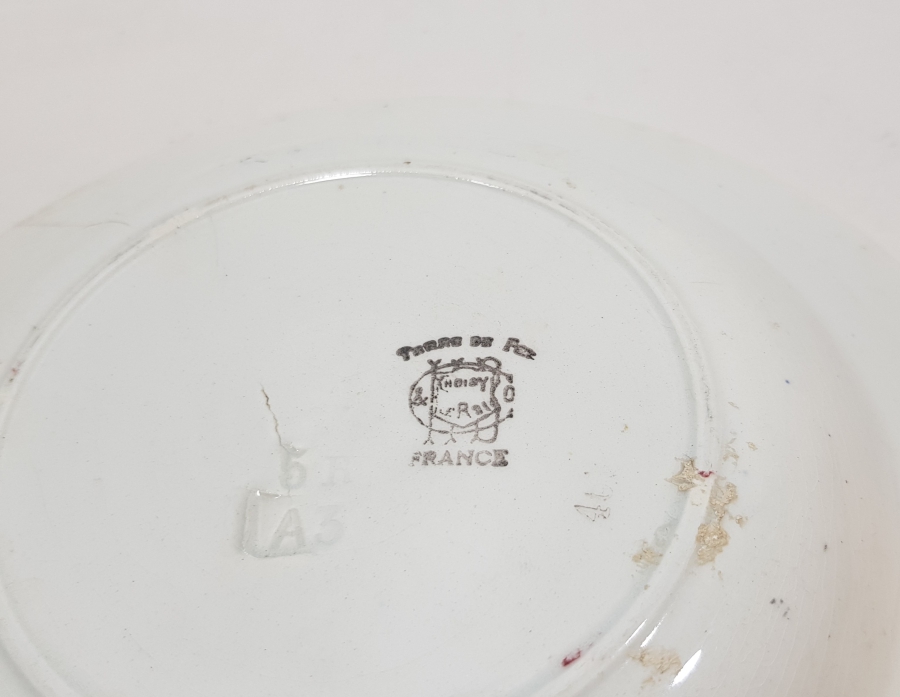 2. MEŞRUTİYET DÖNEMİ AY YILDIZ BAYRAKLARLA SÜSLÜ PORSELEN TABAK