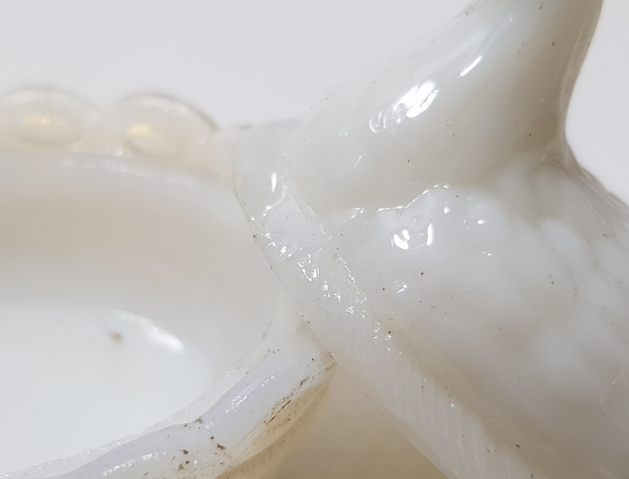 YUMURTLAYAN TAVUK TEMALI MİNİ OPAL ŞEKERLİK