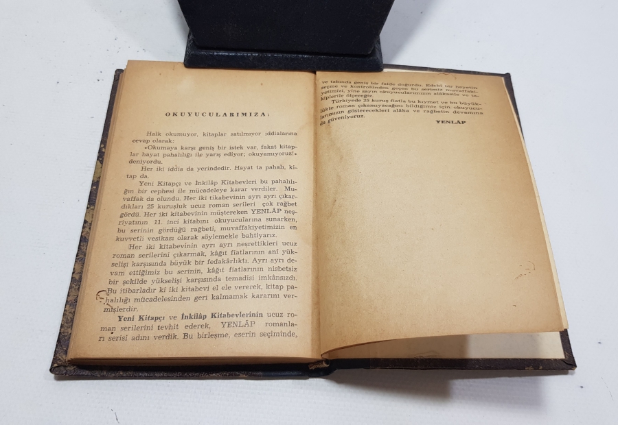 İLK BASKI KİTAP: NAZIM HİKMET - YEŞİL ELMALAR