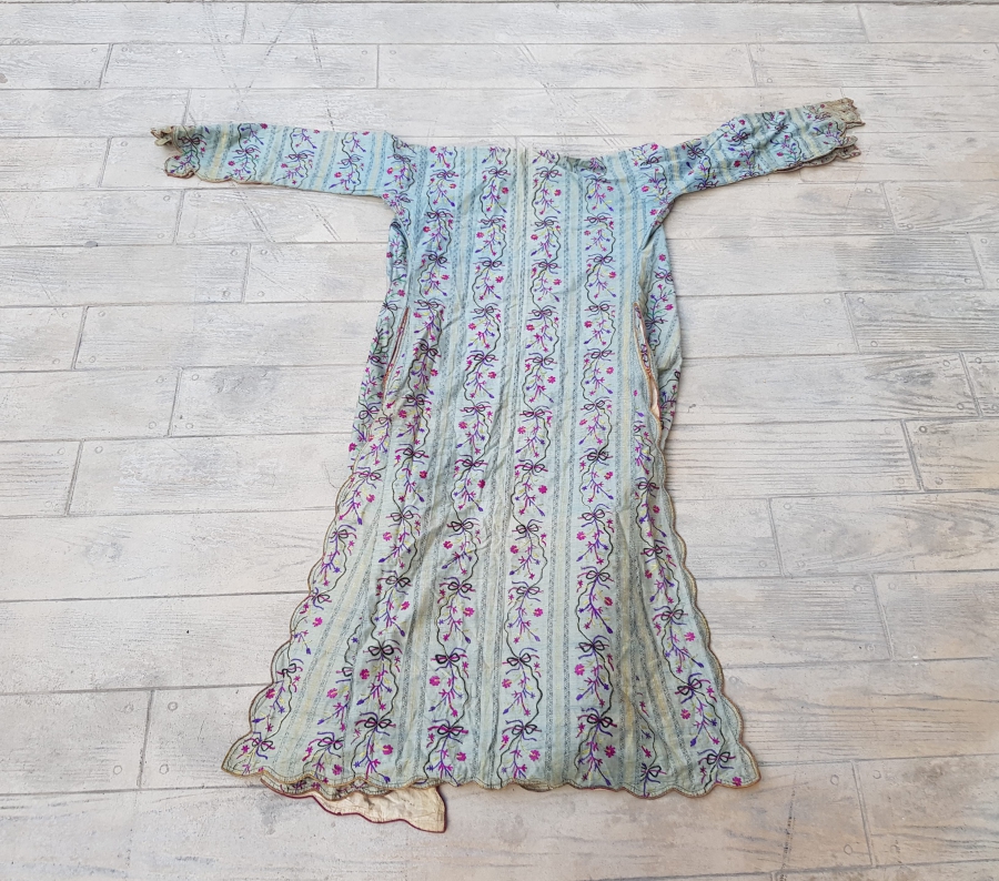 OSMANLI DÖNEMİ HEREKE DOKUMA İPEK KAFTAN