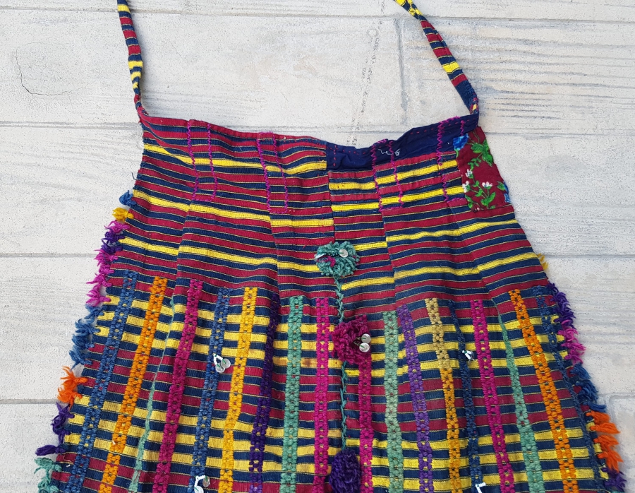 OSMANLI DÖNEMİ EL DOKUMA KADIN ÖNLÜĞÜ