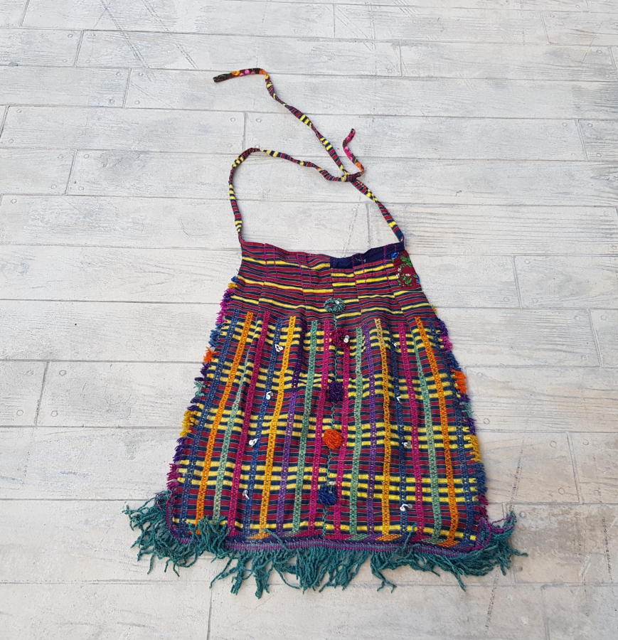 OSMANLI DÖNEMİ EL DOKUMA KADIN ÖNLÜĞÜ