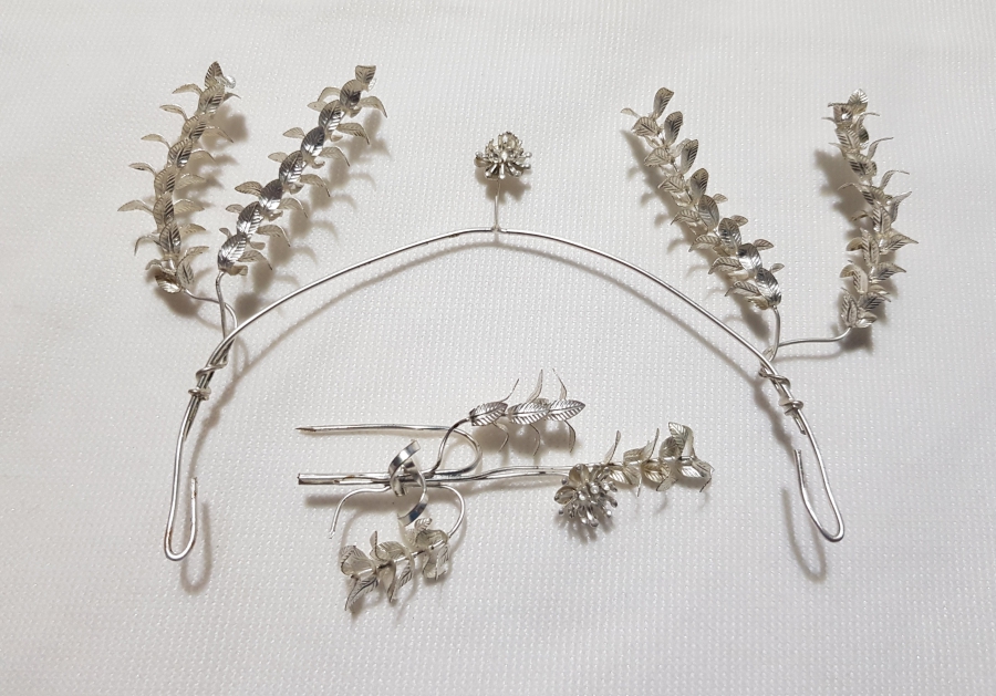 OSMANLI DÖNEMİ GÜMÜŞ GELİN TACI VE BROŞ