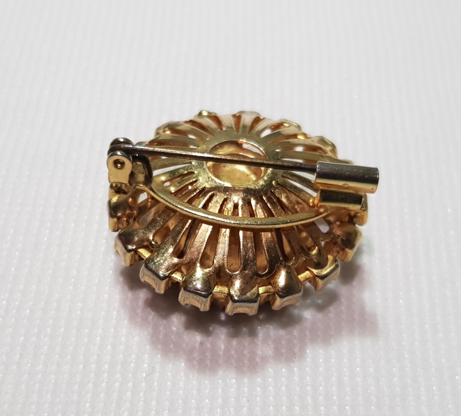 DOĞAL TAŞLARLA SÜSLÜ ANTİKA BROŞ