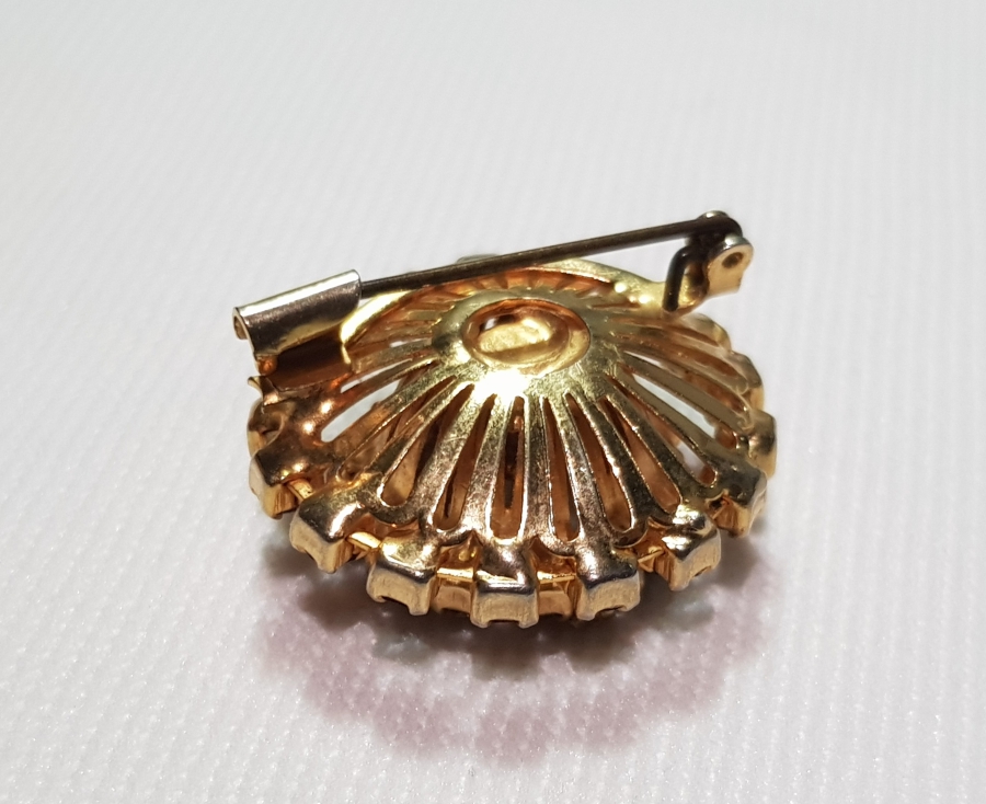 DOĞAL TAŞLARLA SÜSLÜ ANTİKA BROŞ