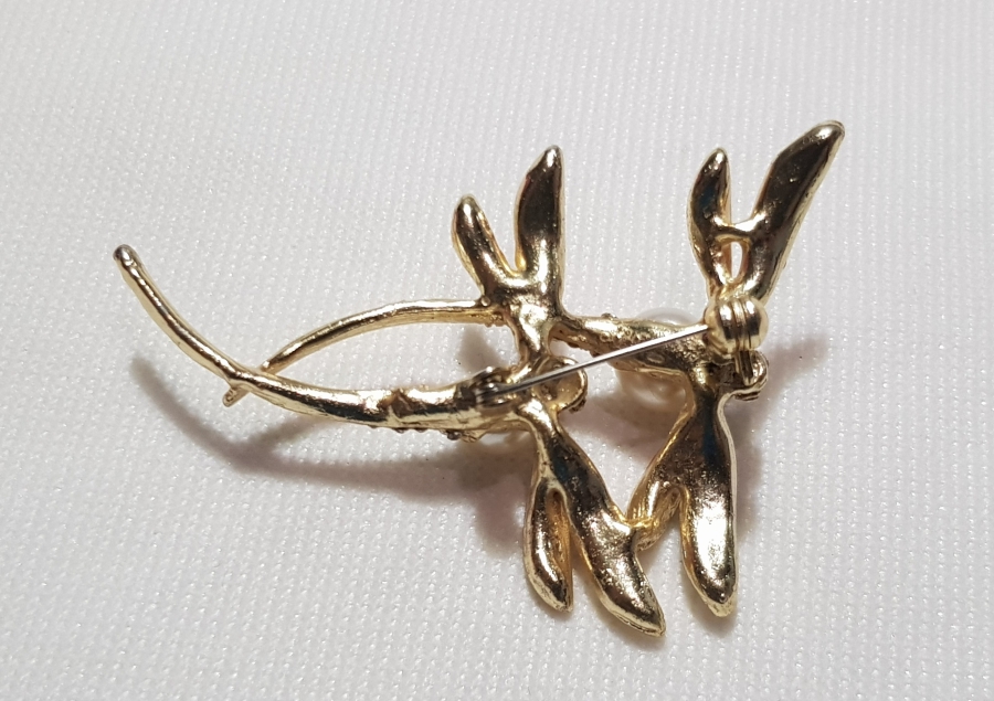 YUSUFÇUK FORMLU MİNELİ BROŞ