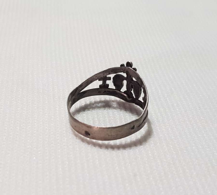 OSMANLI DÖNEMİ LEVANTEN İŞİ HIRİSTİYAN TEMALI GÜMÜŞ YÜZÜK