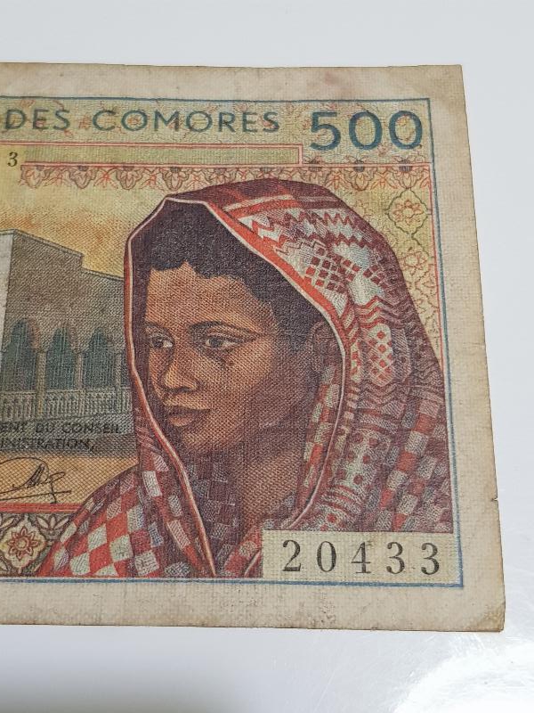 DÜNYANIN EN GÜZEL KAĞIT PARALARINDAN KOMOR ADALARI 500 FRANK