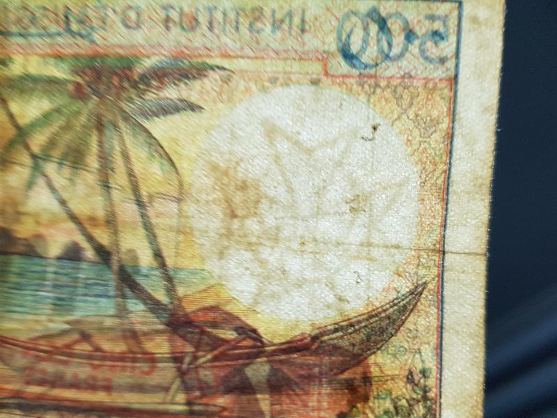 DÜNYANIN EN GÜZEL KAĞIT PARALARINDAN KOMOR ADALARI 500 FRANK