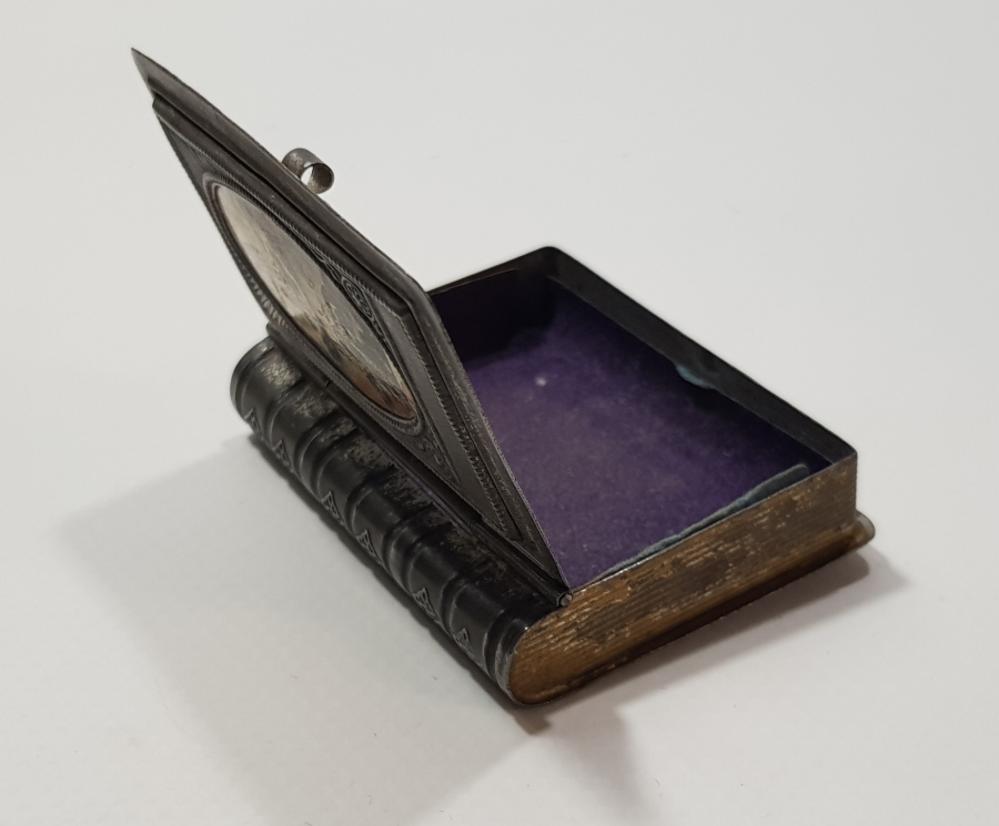 OSMANLI DÖNEMİ PAPAZ İNCİL KUTUSU