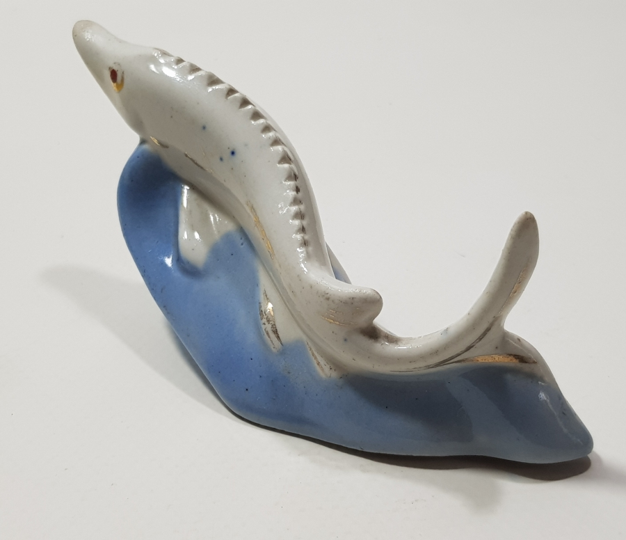 ANTİKA MERSİN BALIĞI FORMLU PORSELEN BİBLO