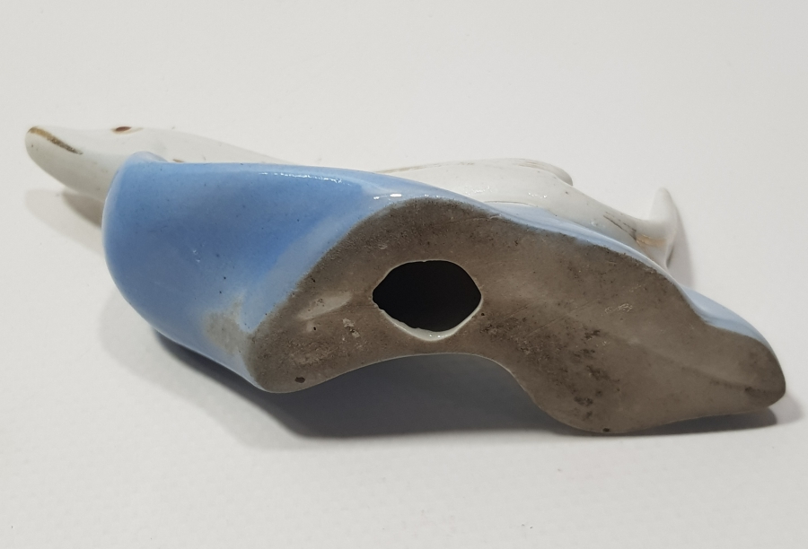 ANTİKA MERSİN BALIĞI FORMLU PORSELEN BİBLO