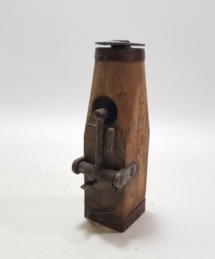 OSMANLI DÖNEMİ NADİR FORMDA KÖSTEBEK TABANCASI