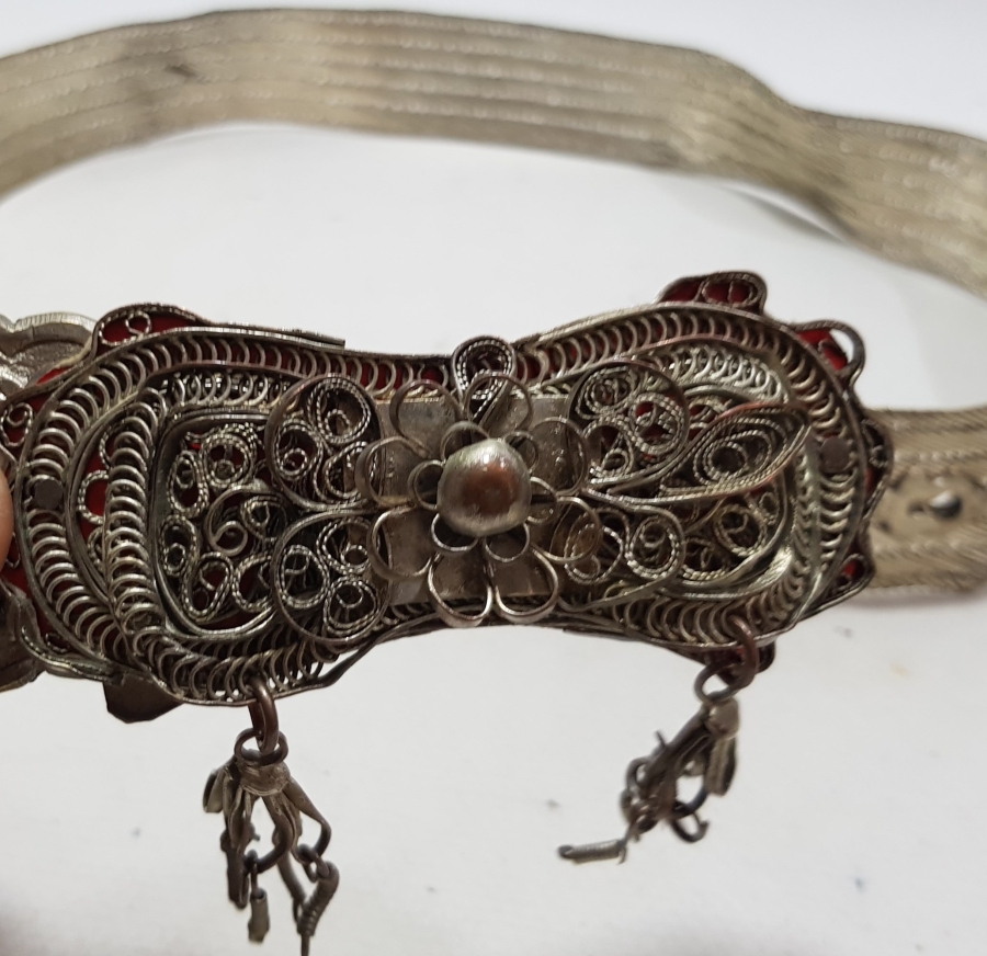 MEŞRUTİYET DÖNEMİ TRABZON İŞİ HASIR ÖRME MEŞRUTİYET SANCAKLI GÜMÜŞ KAPLAMA GELİN KEMERİ