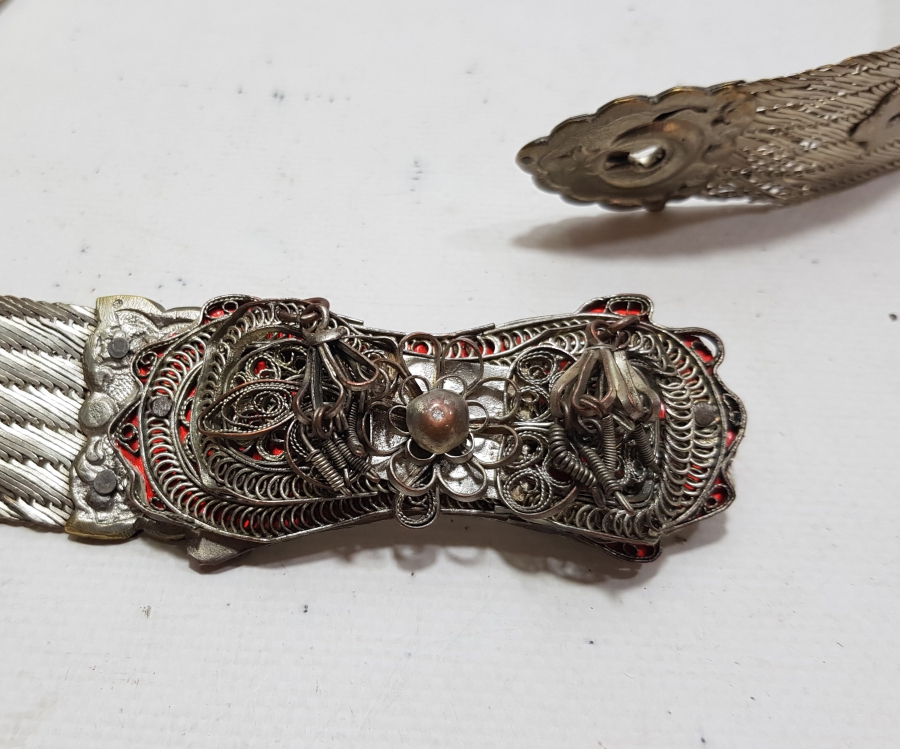 MEŞRUTİYET DÖNEMİ TRABZON İŞİ HASIR ÖRME MEŞRUTİYET SANCAKLI GÜMÜŞ KAPLAMA GELİN KEMERİ