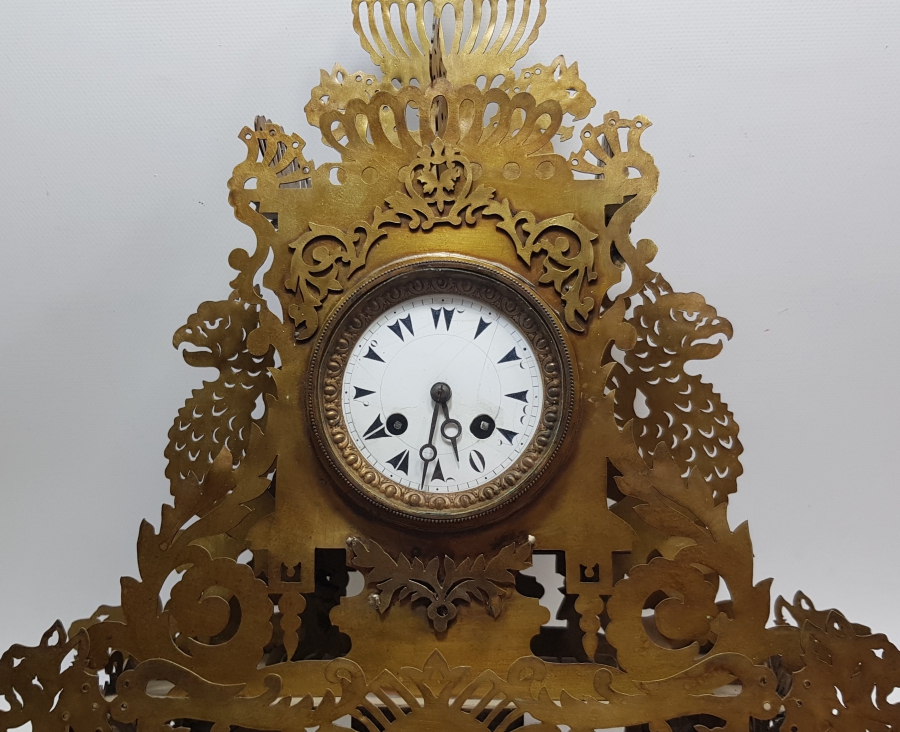 OSMANLI DÖNEMİ KARTAL VE KAPLAN FİGÜRLÜ TESTERE İŞÇİLİKLİ DEV BOY ŞÖMİNE SAATİ