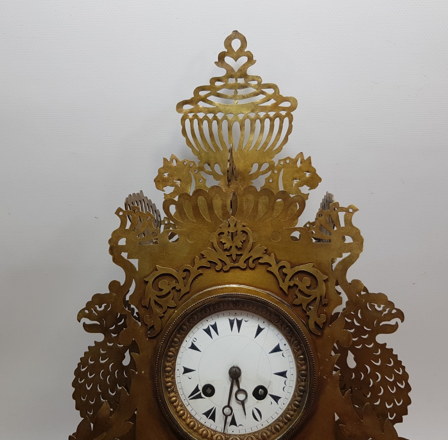 OSMANLI DÖNEMİ KARTAL VE KAPLAN FİGÜRLÜ TESTERE İŞÇİLİKLİ DEV BOY ŞÖMİNE SAATİ