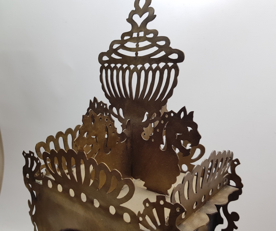 OSMANLI DÖNEMİ KARTAL VE KAPLAN FİGÜRLÜ TESTERE İŞÇİLİKLİ DEV BOY ŞÖMİNE SAATİ