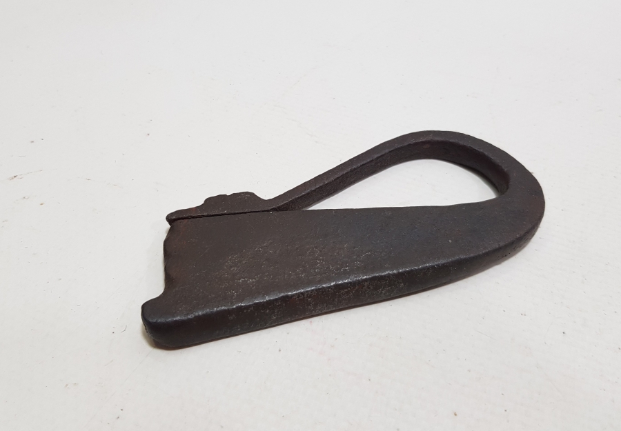 OSMANLI DÖNEMİ SIÇAN KUYRUĞU FORMLU NADİR KAV ÇAKMAĞI