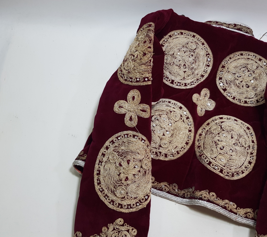 OSMANLI DÖNEMİ KÜTAHYA YÖRESİ ÇİL KONDİSYONDA PÜSKÜLLÜ GELİN CEPKENİ