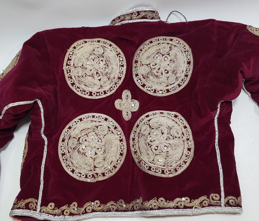 OSMANLI DÖNEMİ KÜTAHYA YÖRESİ ÇİL KONDİSYONDA PÜSKÜLLÜ GELİN CEPKENİ