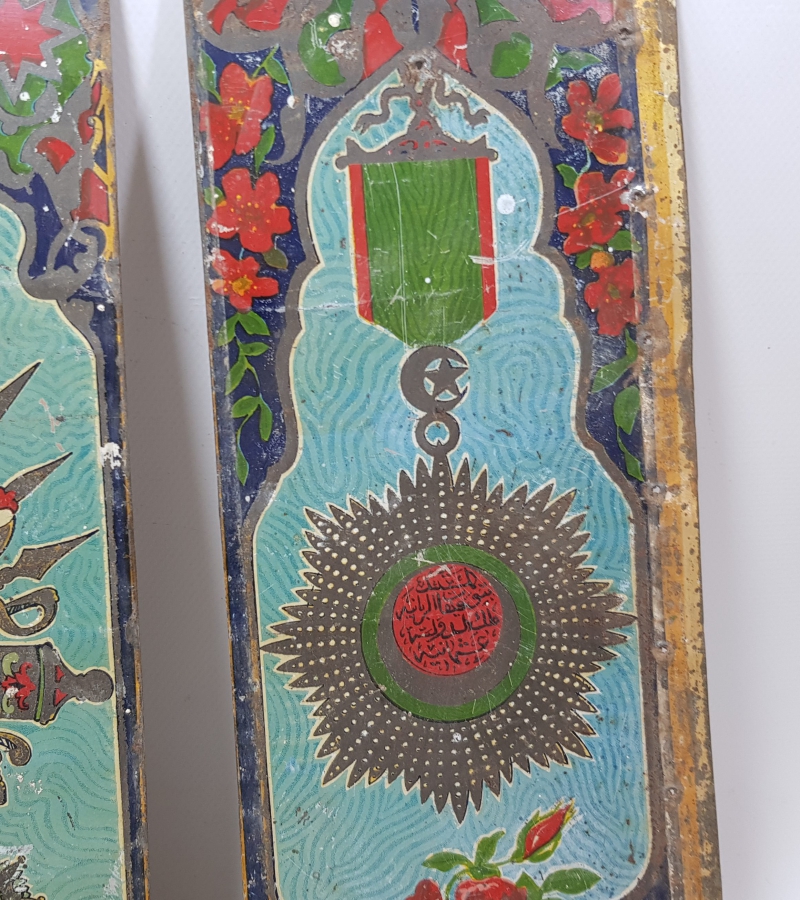 ÜZERİNDE OSMANLI DEVLET ARMASI VE OSMANLI NİŞANLARI GÖRSELİ BULUNAN ÇOK NADİR SANDIK ÖNÜ PARÇALARI