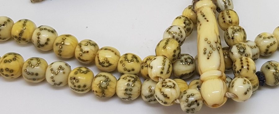 OSMANLI DÖNEMİ FİL DİŞİNDEN MAMUL ÜZERİNDE ESMA ÜL HÜSNA NIN İSİMLERİNİN YAZILI OLDUĞU ÇOK NADİR NAMAZ TESPİHİ - ZİKİR TESPİHİ