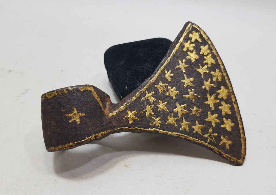 OSMANLI DÖNEMİ ÜZERİ ALTIN ÇAKMA İŞÇİLİKLİ ÇOK NADİR YENİÇERİ SAVAŞ BALTASI