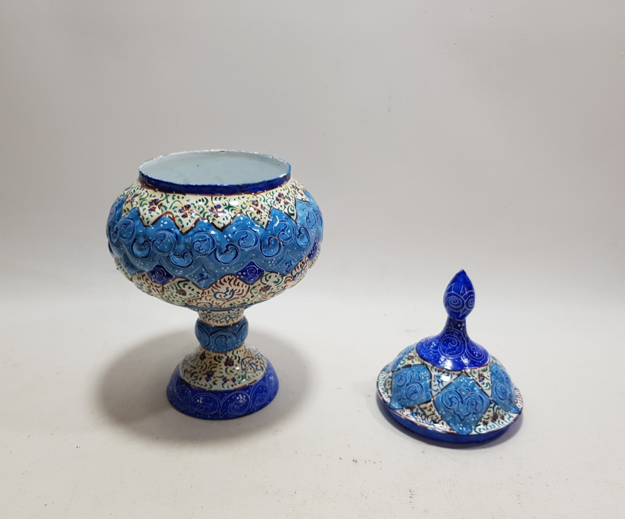 ÜZERİ MİNE İŞÇİLİKLİ TAMAMI EL BOYAMA ANTİKA KAPAKLI MACUNLUK