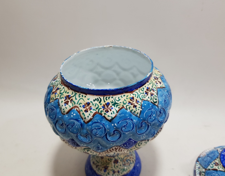 ÜZERİ MİNE İŞÇİLİKLİ TAMAMI EL BOYAMA ANTİKA KAPAKLI MACUNLUK