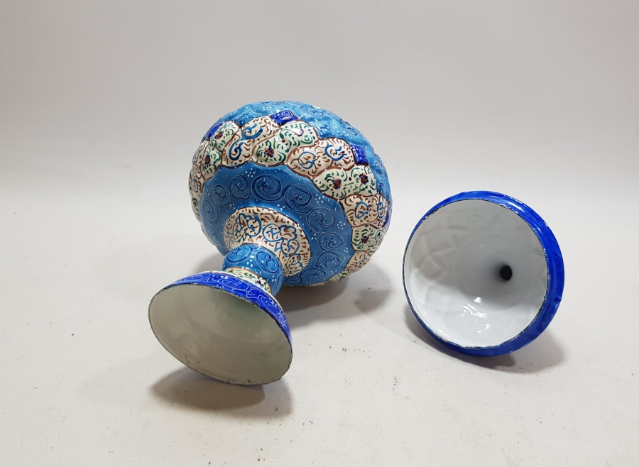 ÜZERİ MİNE İŞÇİLİKLİ TAMAMI EL BOYAMA ANTİKA KAPAKLI MACUNLUK