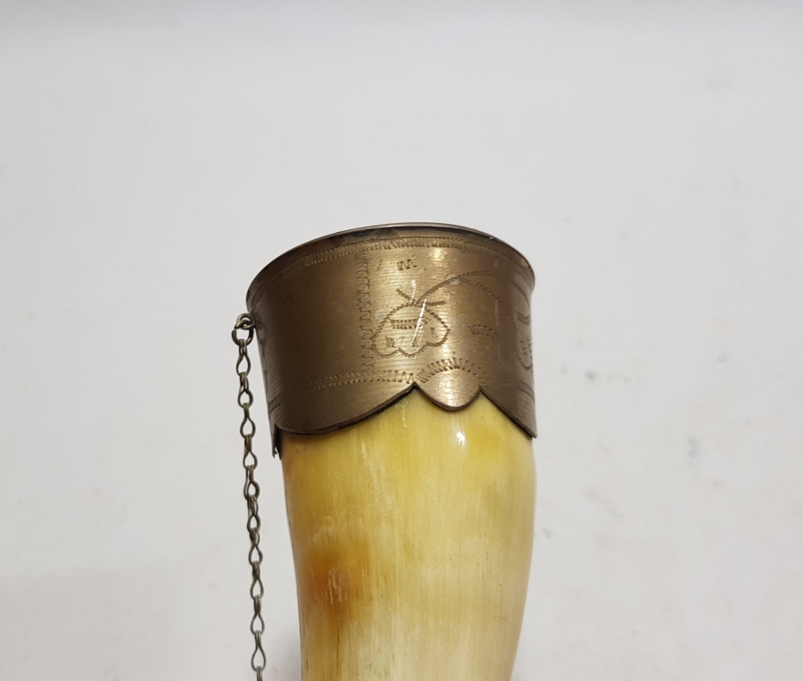 ÜZERİ KALEM İŞÇİLİKLİ ANTİKA RUS BOYNUZ KADEH