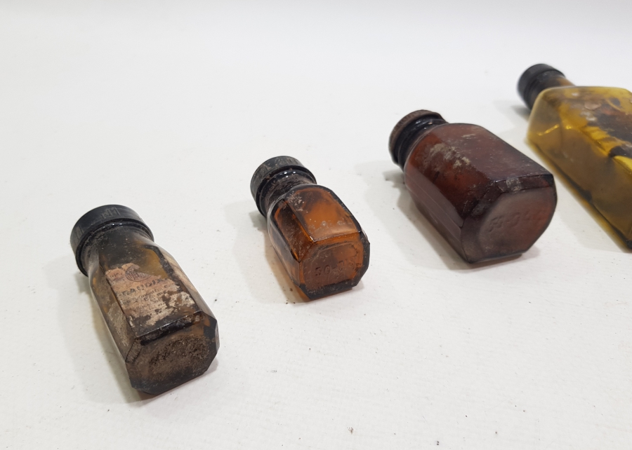 ECZACILIK TARİHİ - ANTİKA CAM İLAÇ ŞİŞESİ LOTU