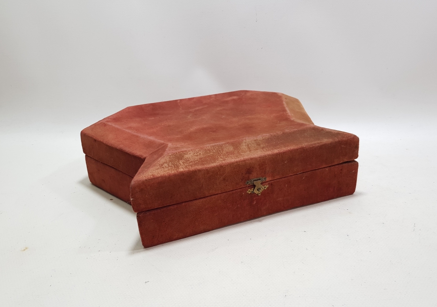 ORİJİNAL KUTUSUNDA 1900  BAŞLARI ANTİKA BAKIM SETİ