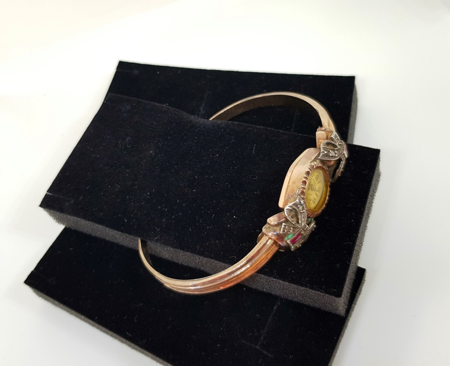 ELMAS VE YAKUT TAŞLI ÖZEL YAPIM ANTİKA ALTIN SAAT